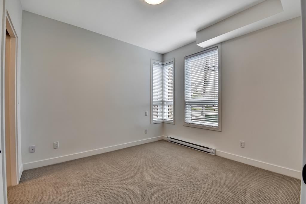 7-32828 Landeau Pl