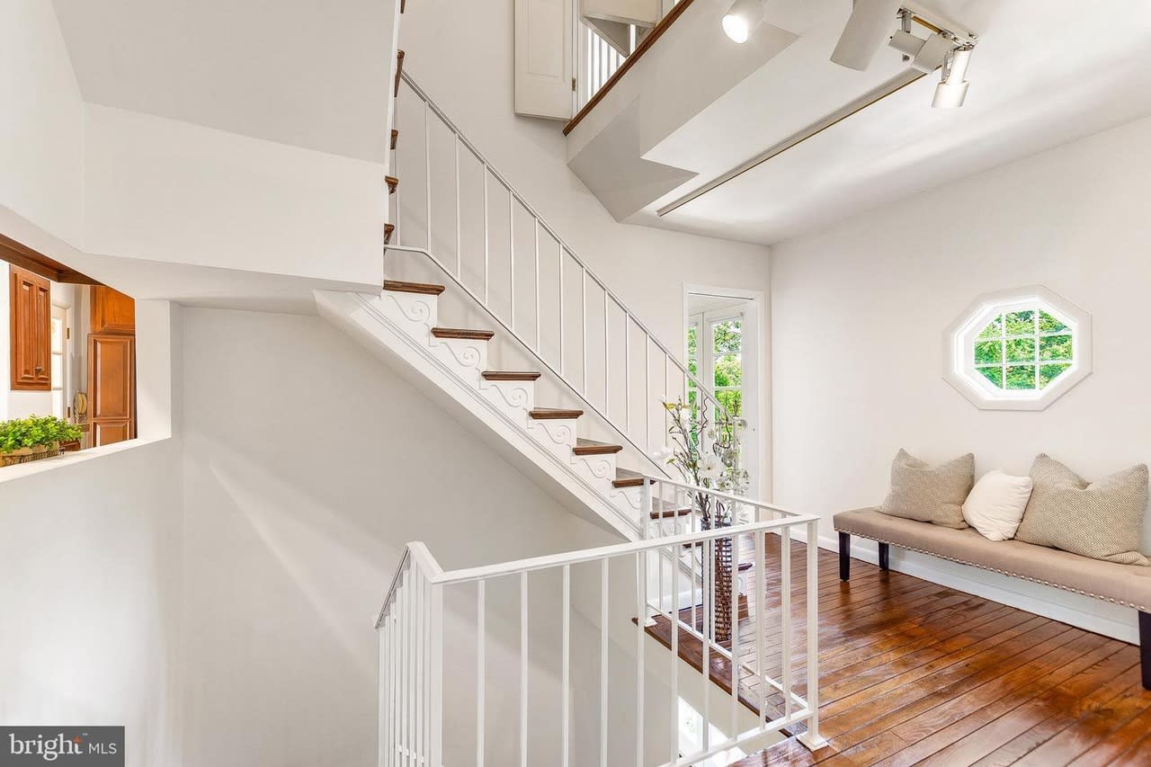 2128 Cathedral Ave NW - Buyer Represented