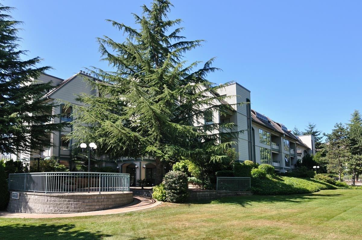 409-2925 Glen Dr