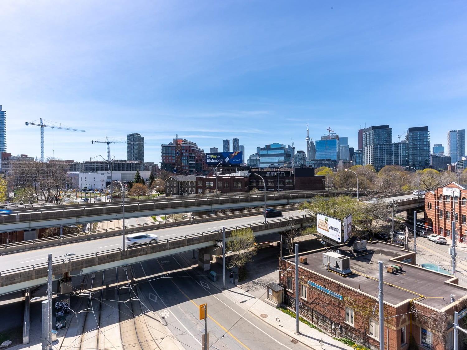 549 King St E, 507