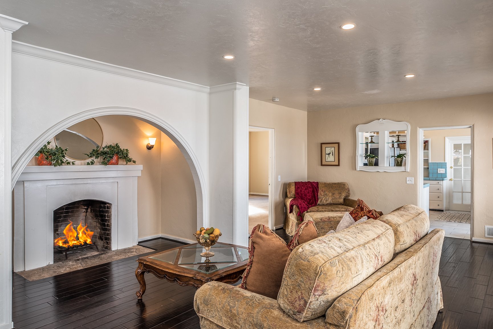 1661 Sunset Dr