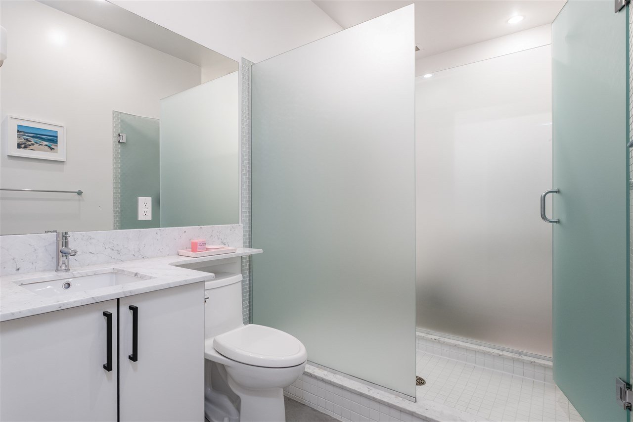 207-546 Beatty St