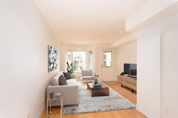 7-1642 E Georgia St