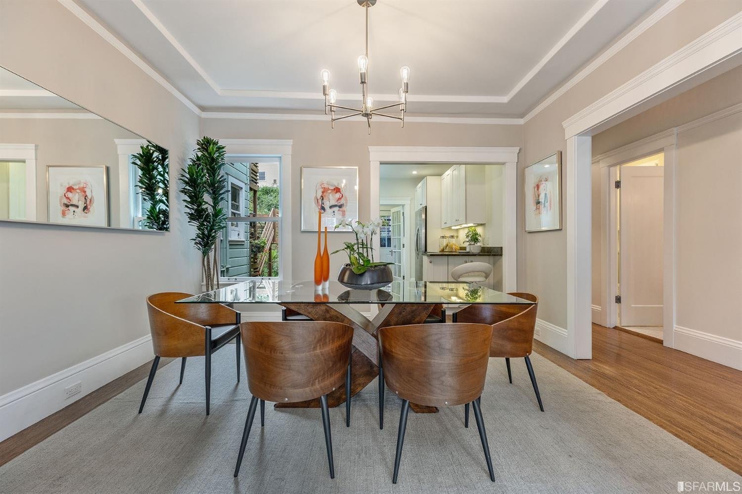 337 Carl St