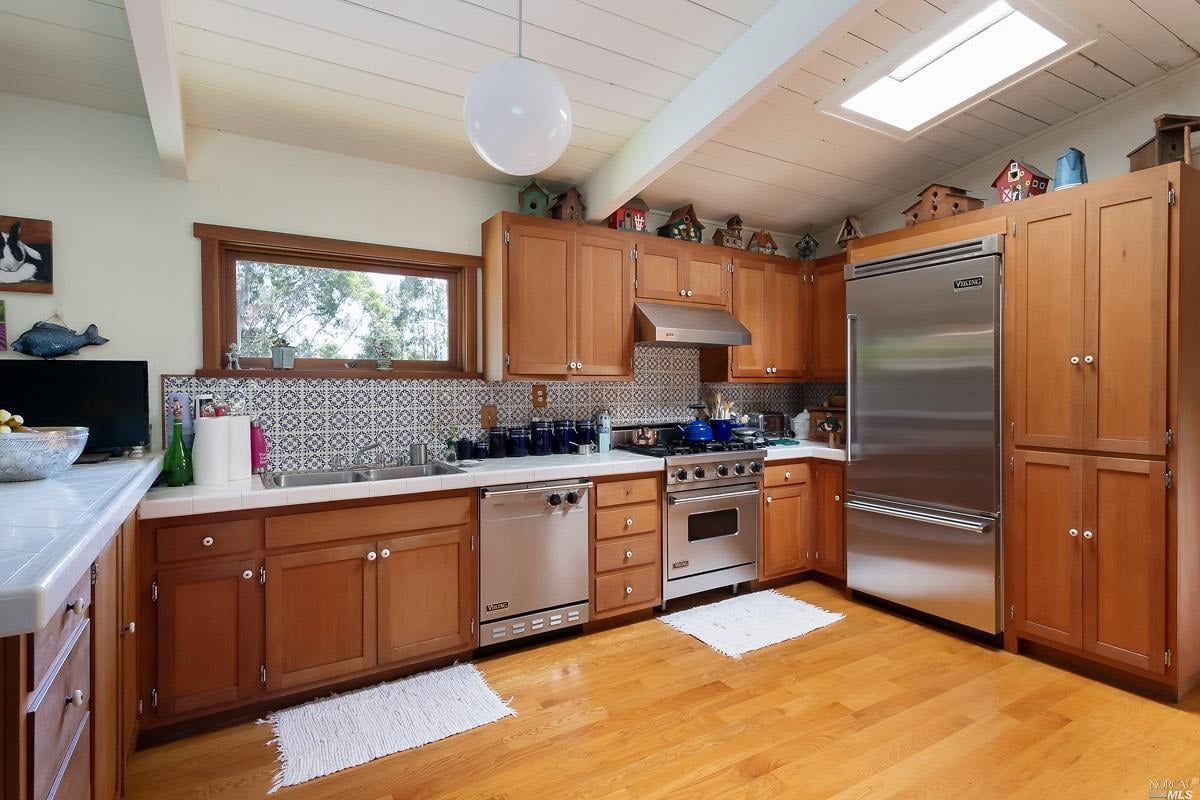 77 Highland Ave