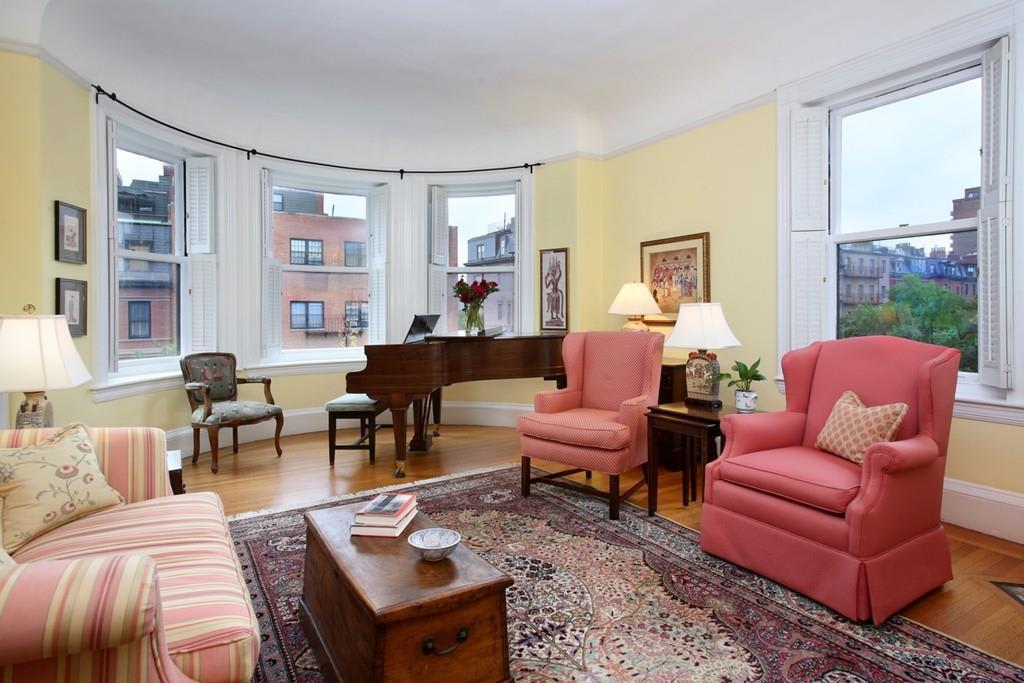 330 Dartmouth Unit 4N