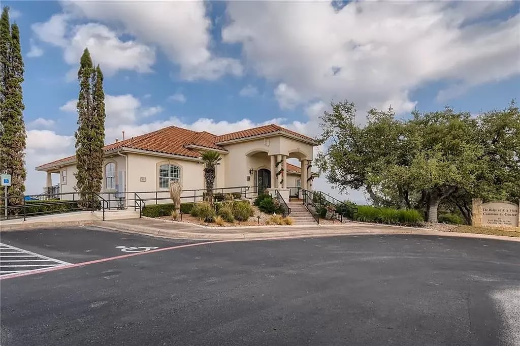 232 Sunrise Ridge Cv