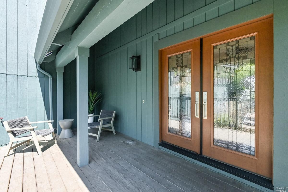 16 Manzanita Pl