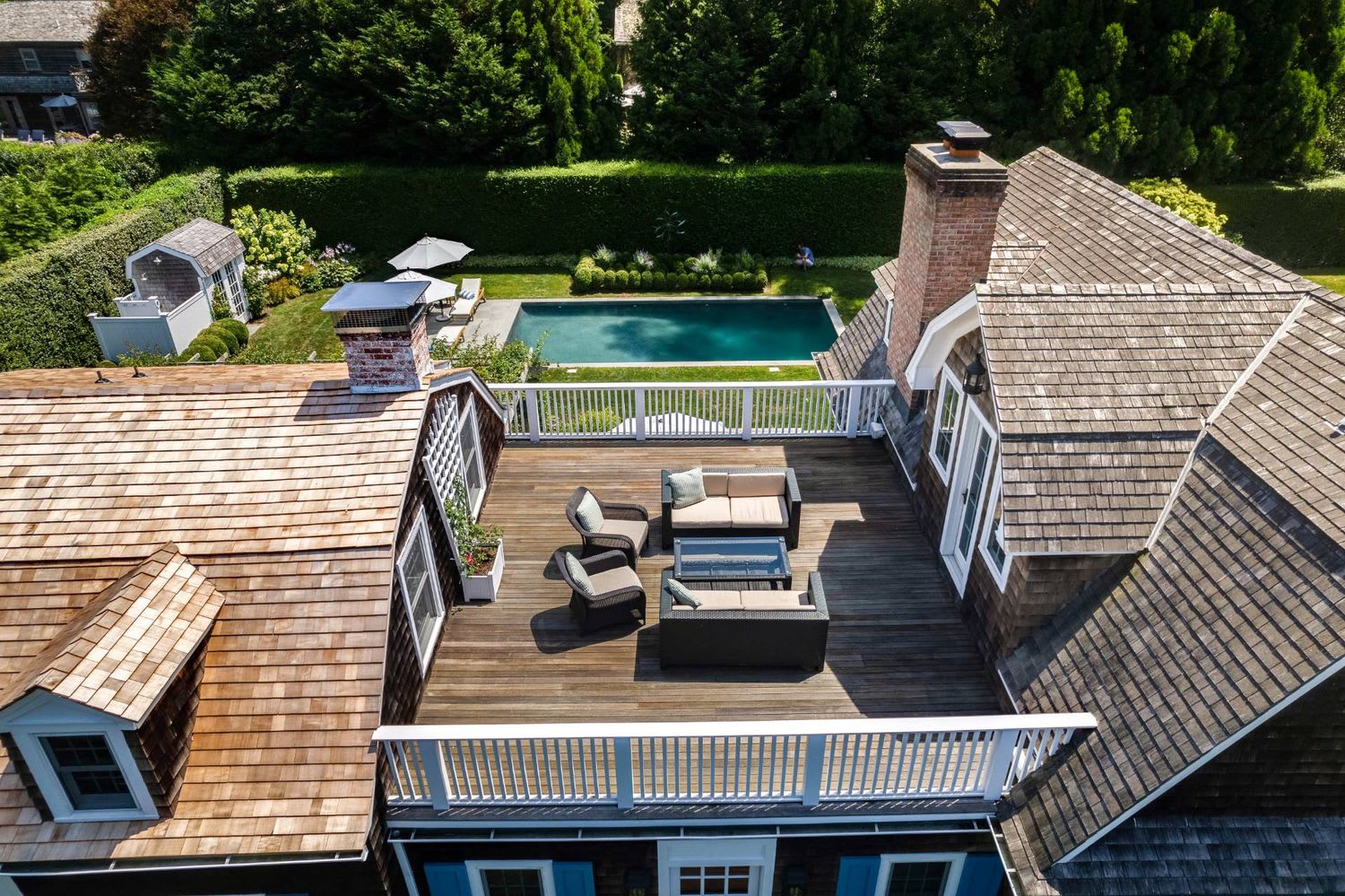 Modern Living & Historic Charm in Waterfront West Mecox