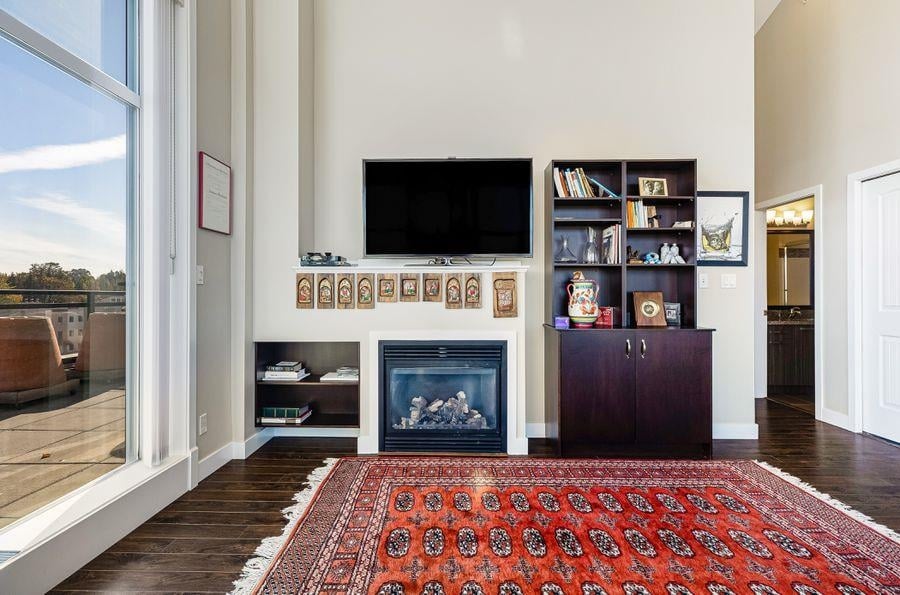 405-3255 Smith Ave