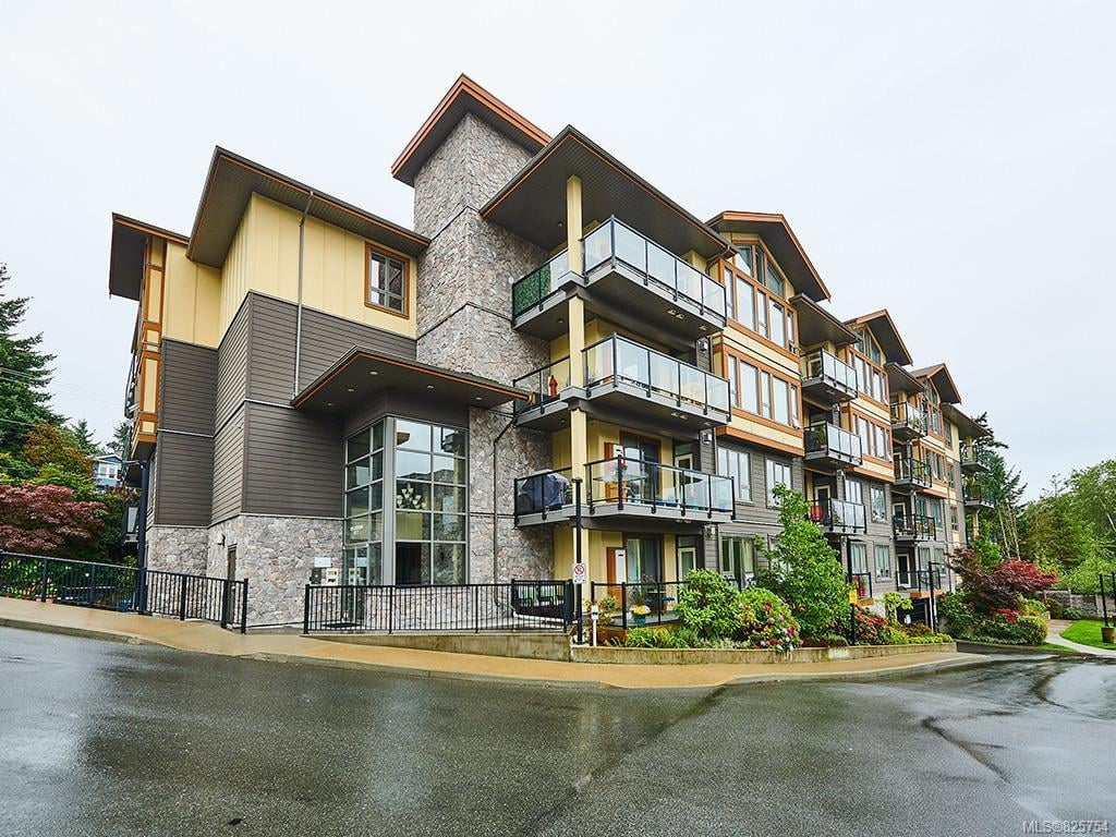 401-3226 Jacklin Rd