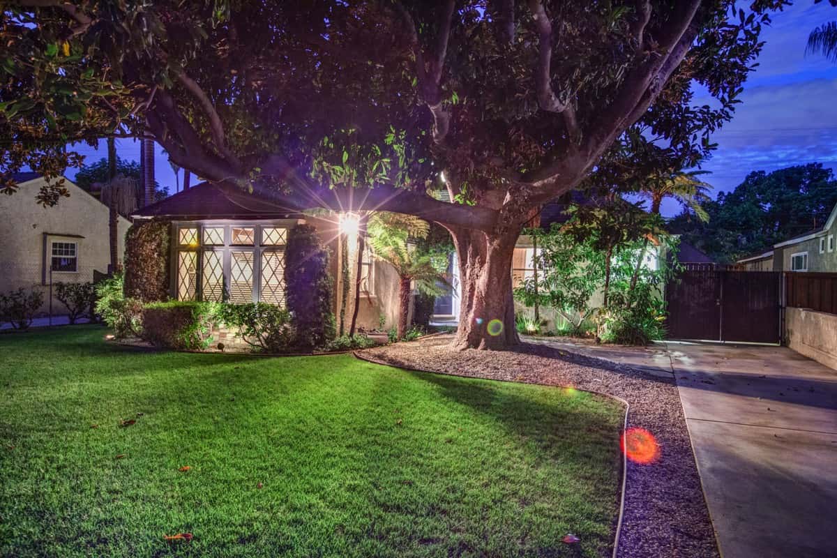 5433 Morella Ave, Valley Village, CA