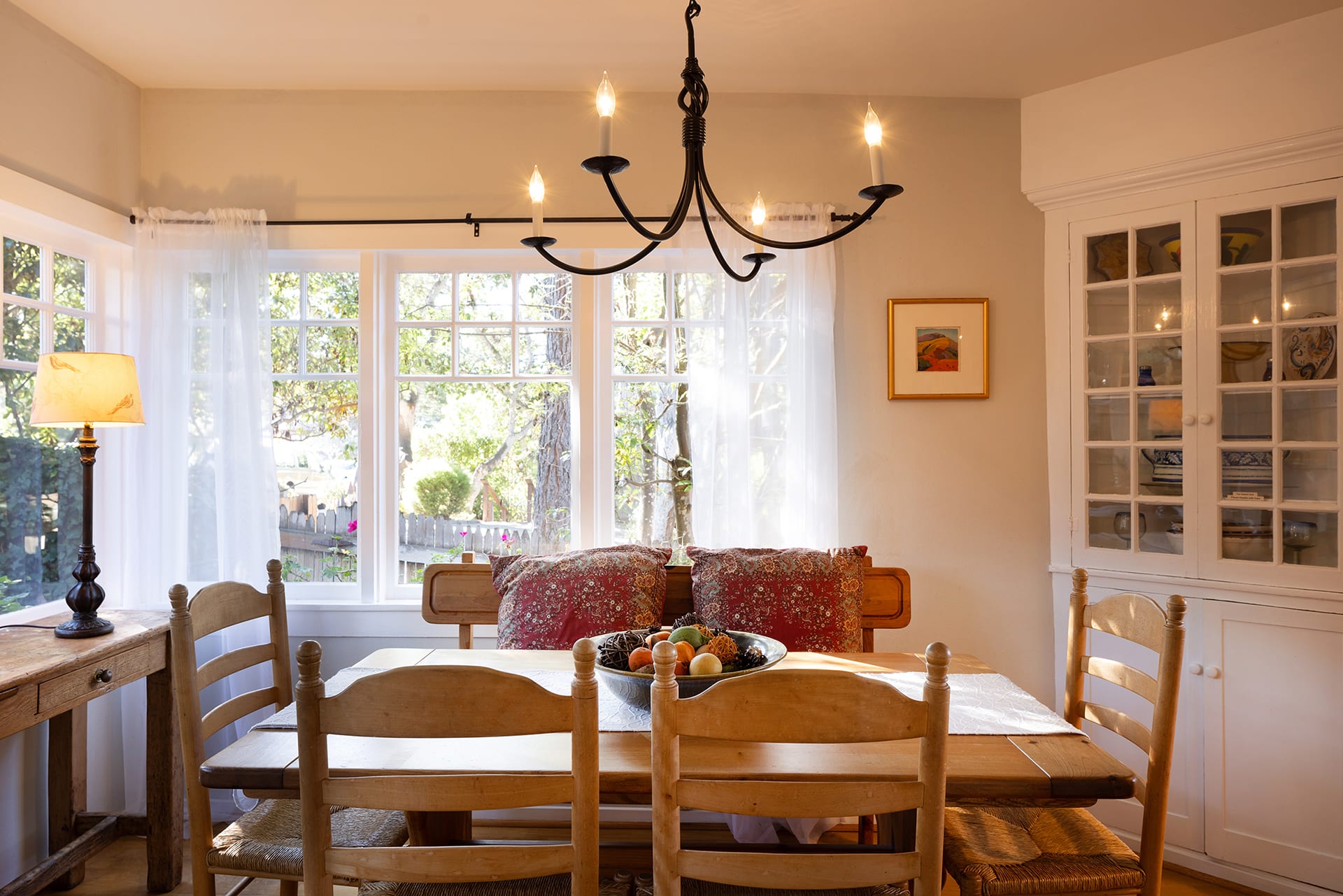 Spacious Carmel Cottage - Monte Verde & 7th SWC