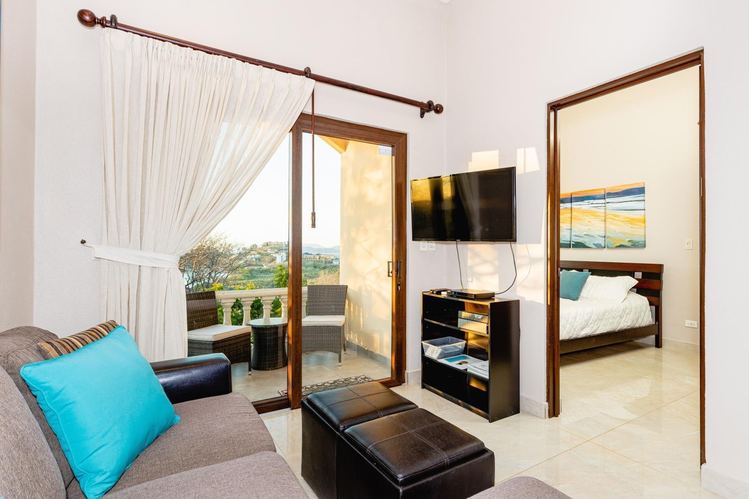 Luxury 6 BR Villa in Flamingo, Incredible Views | Starting At $1,350.00 Daily