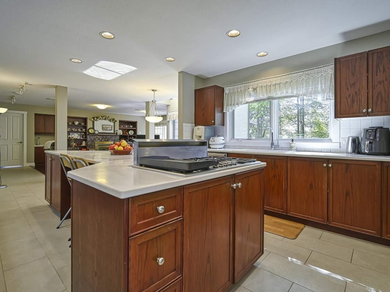 2230 Sorrento Dr