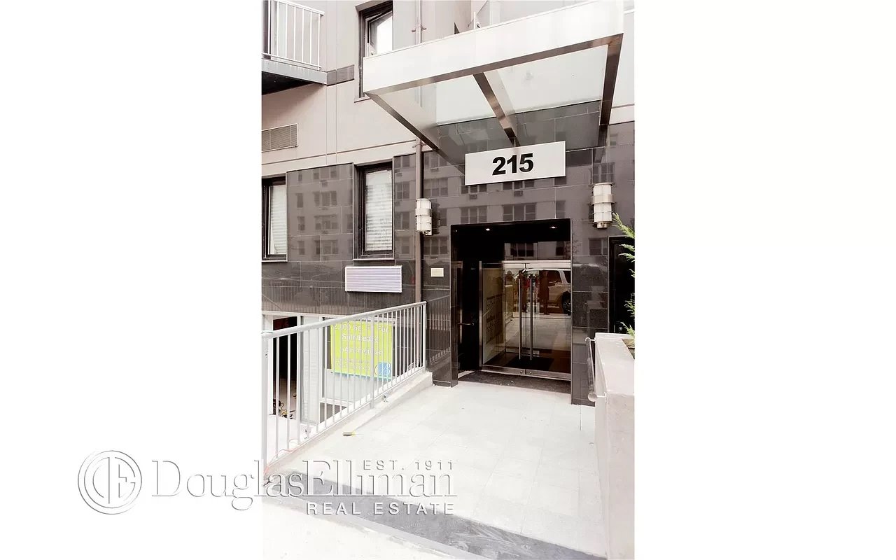 215 East 81st Street Unit: 5D