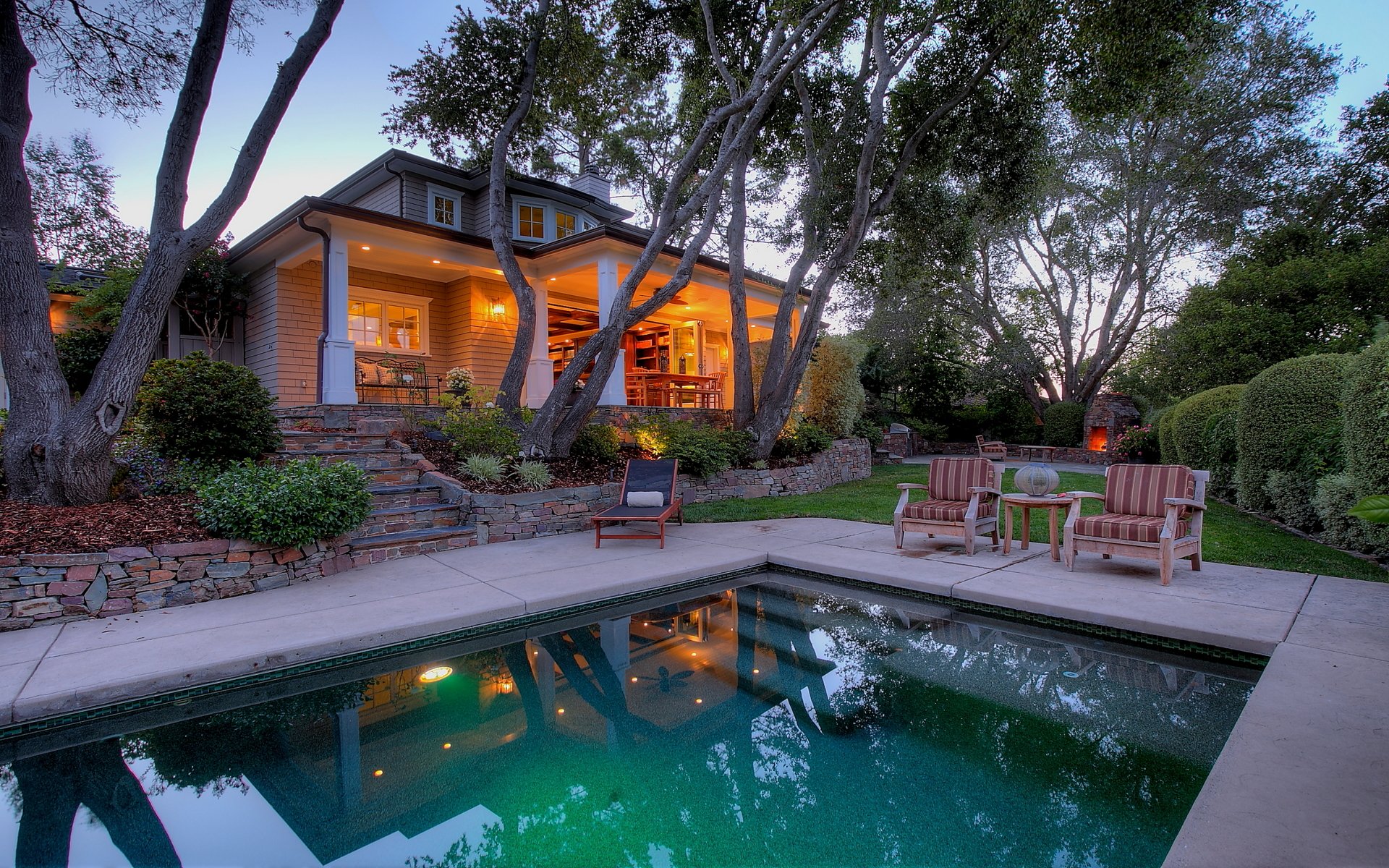6 Abbott Ct