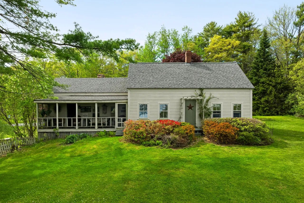 New Listing: 367 East Side Road, Boothbay, ME 04571 – $829,000