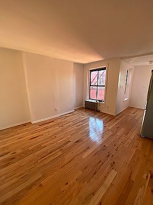 439 Hicks St Apt: 6C