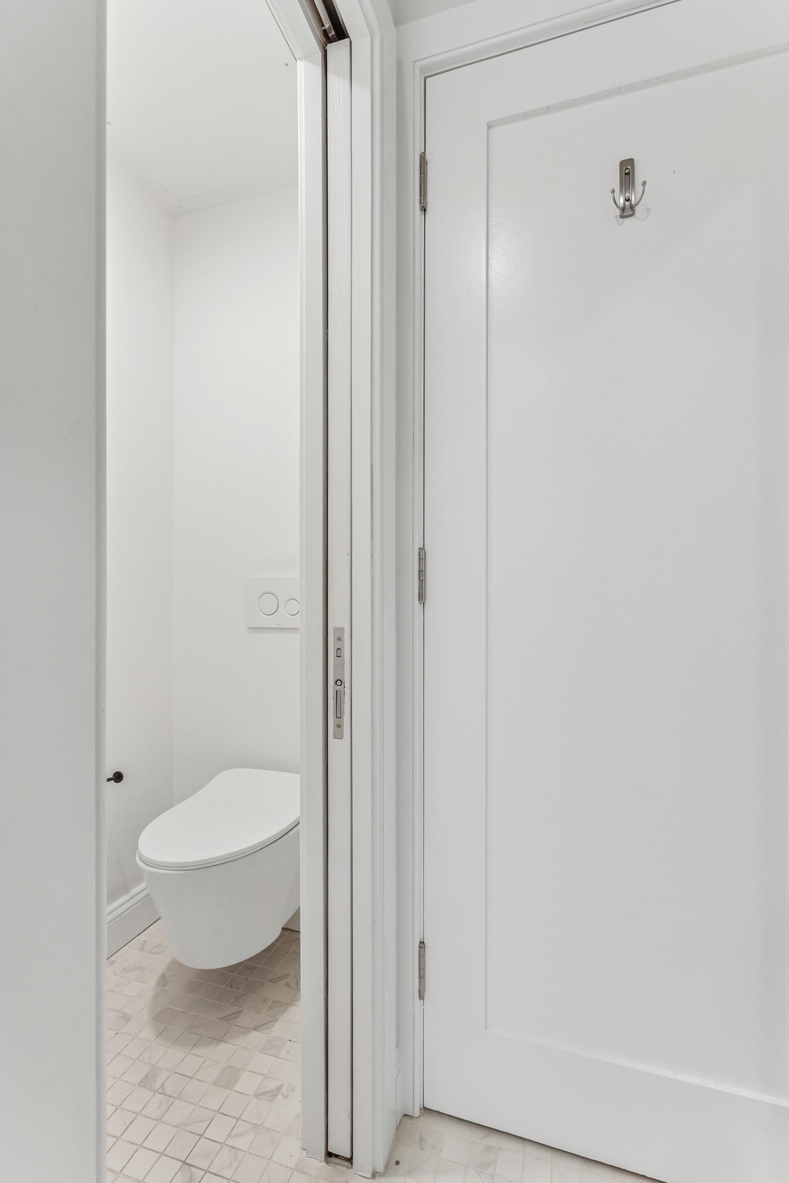 84 6th Avenue, Apt 4