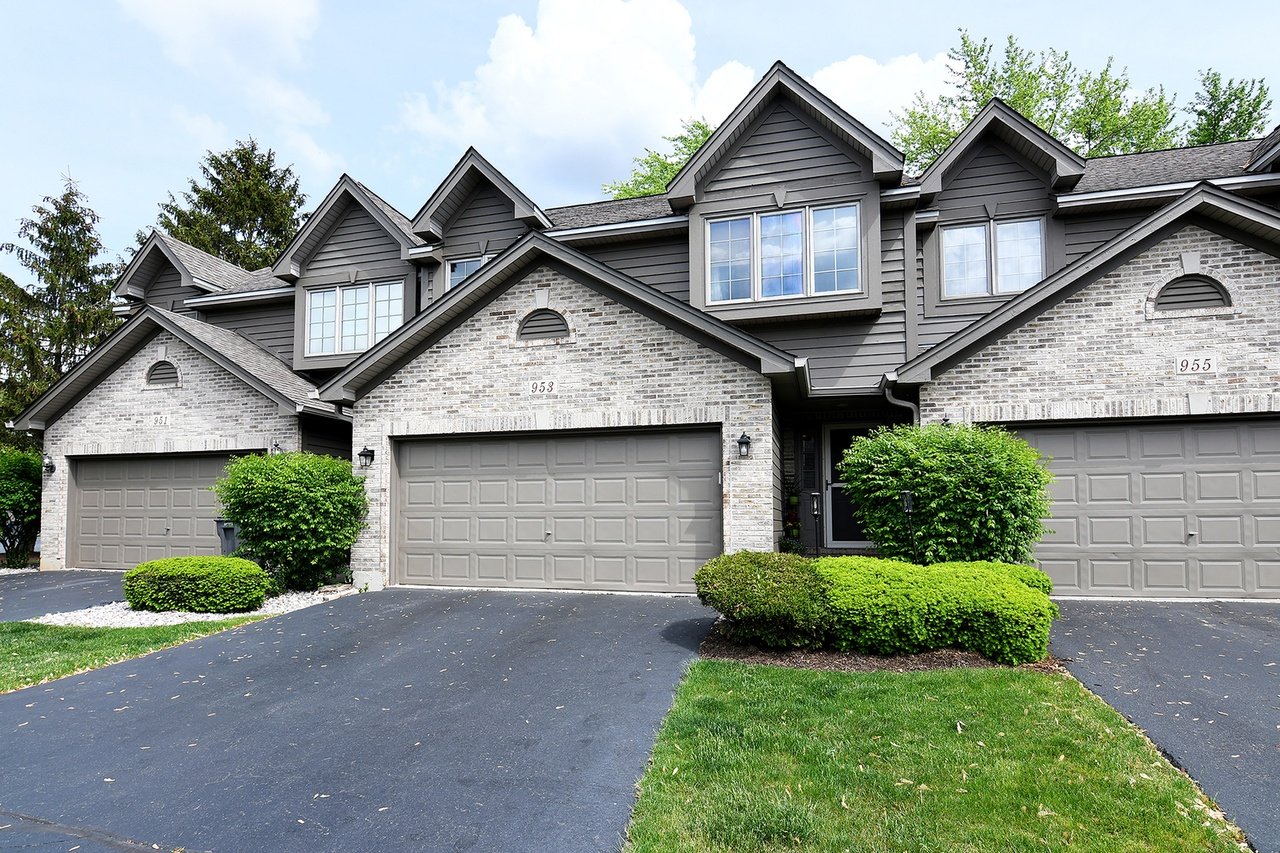 953 Ascot Dr