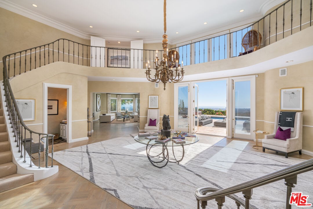 Villa Estate