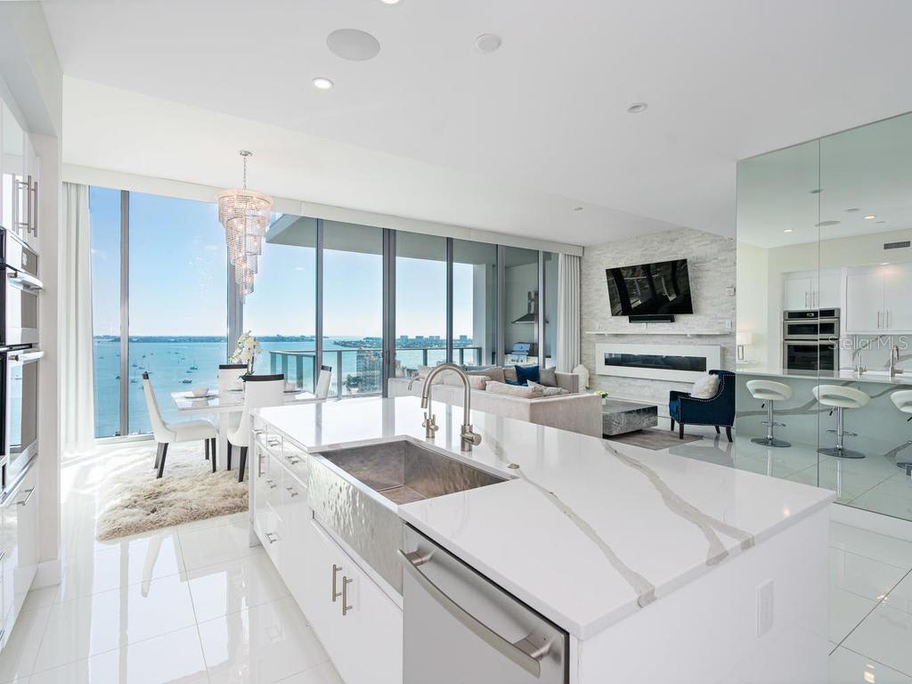 Vue Sarasota Bay Unit 1806