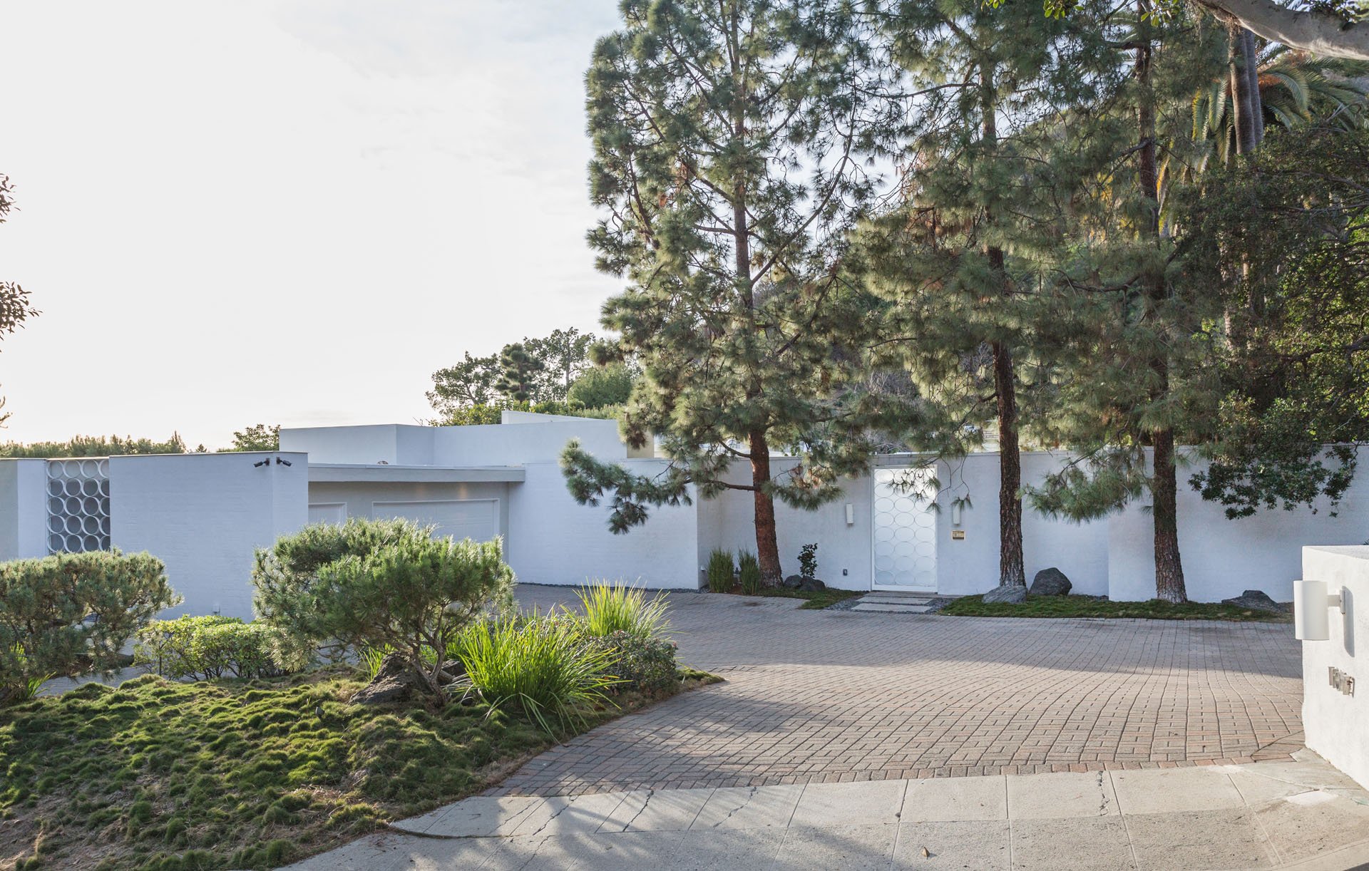 1107 N Hillcrest Rd, Trousdale