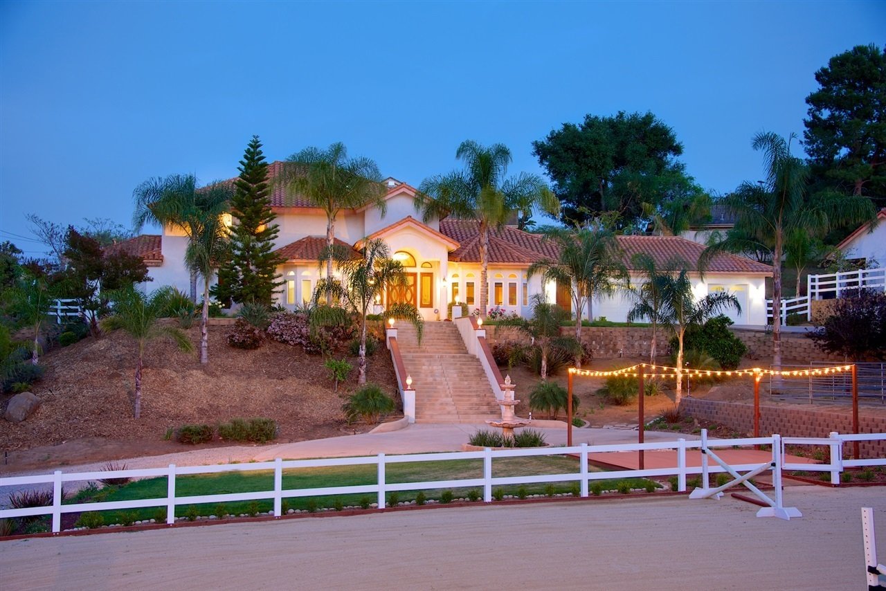 3010 Bernardo Ave