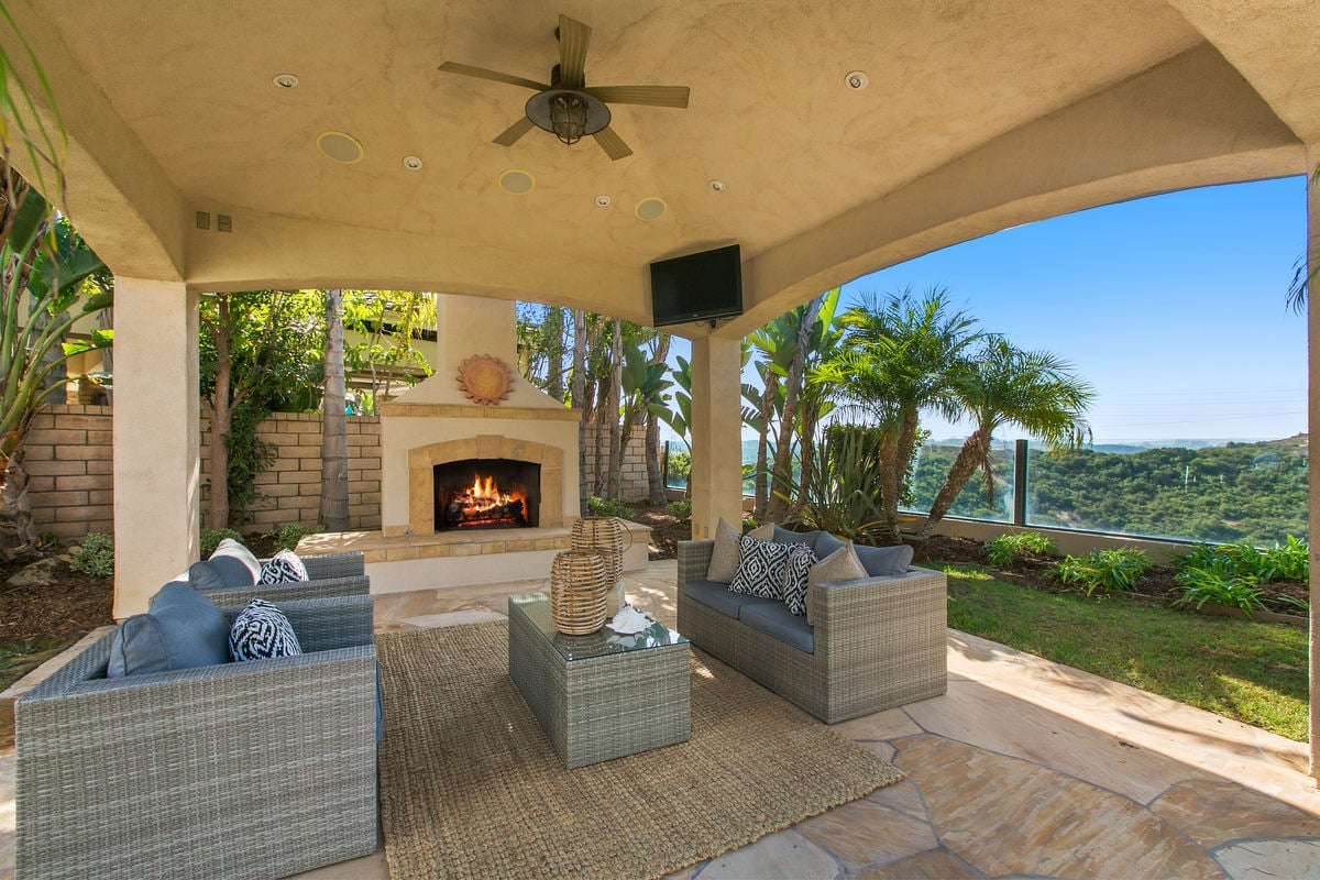 5255 Raven Hill Point