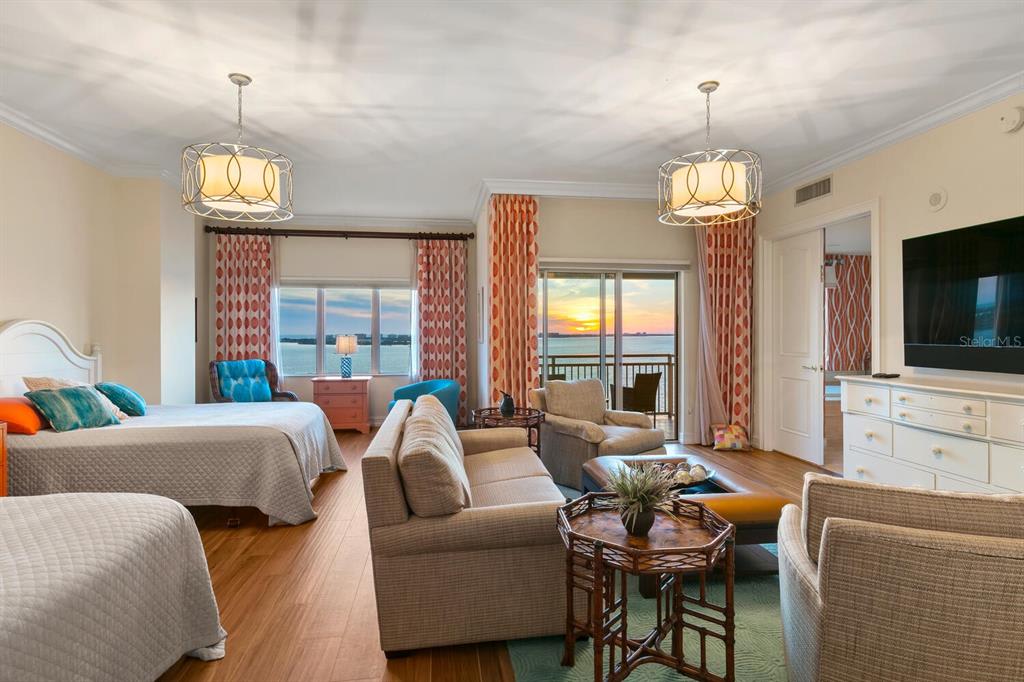 1111 RITZ CARLTON DRIVE Unit: 1701