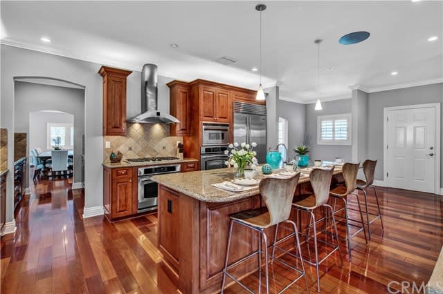 296 E Bay, Costa Mesa