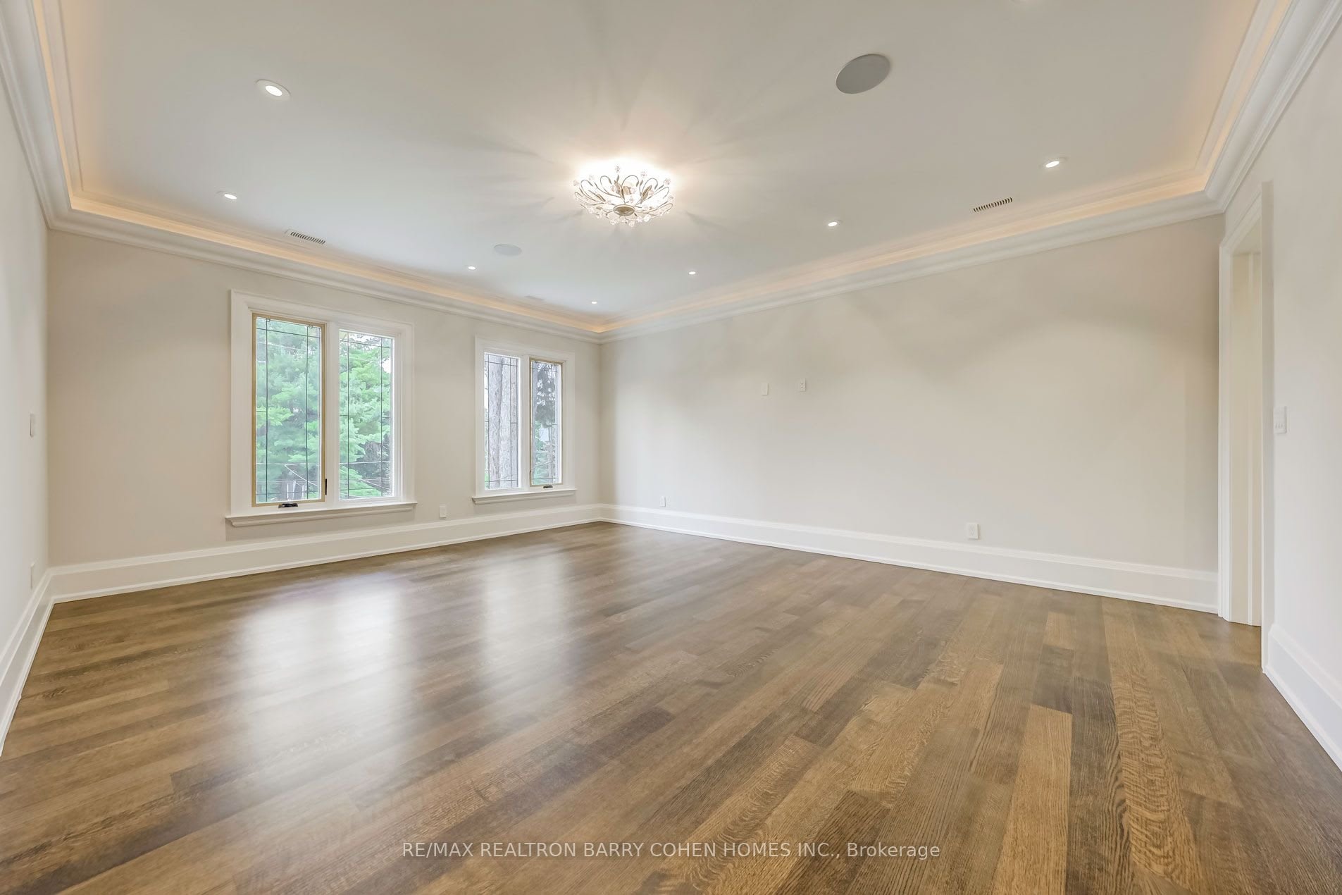 SOLD: Elegance & Luxury At Its Finest