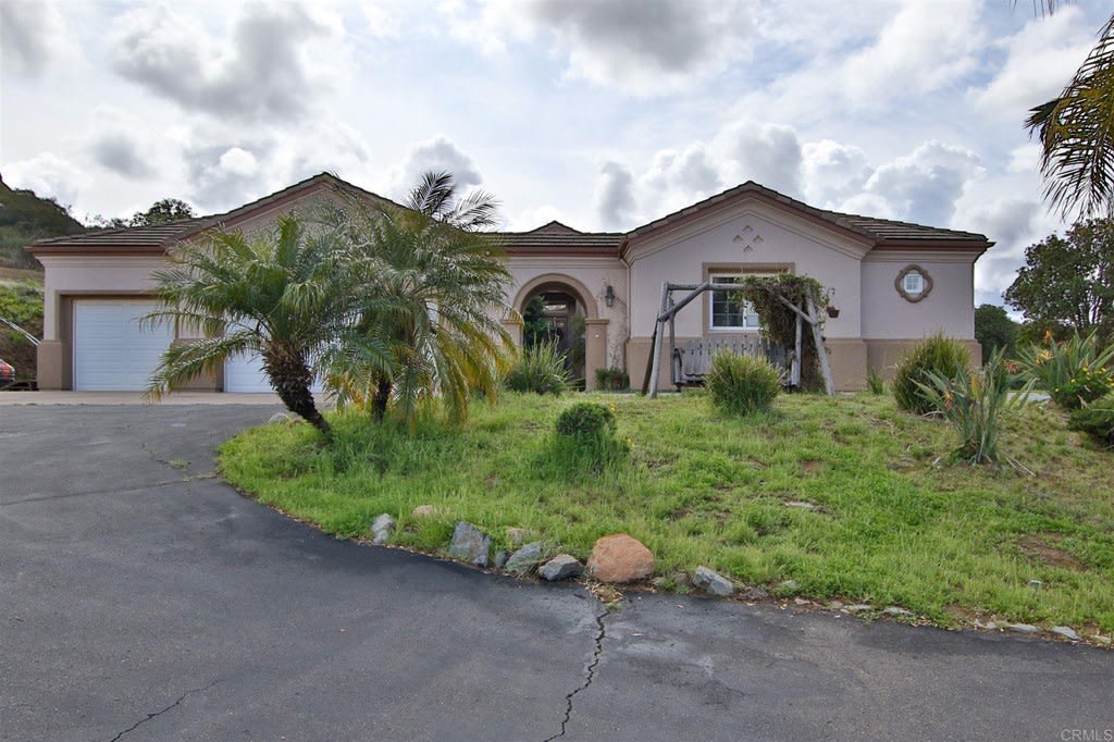 415 Peutz Valley Rd