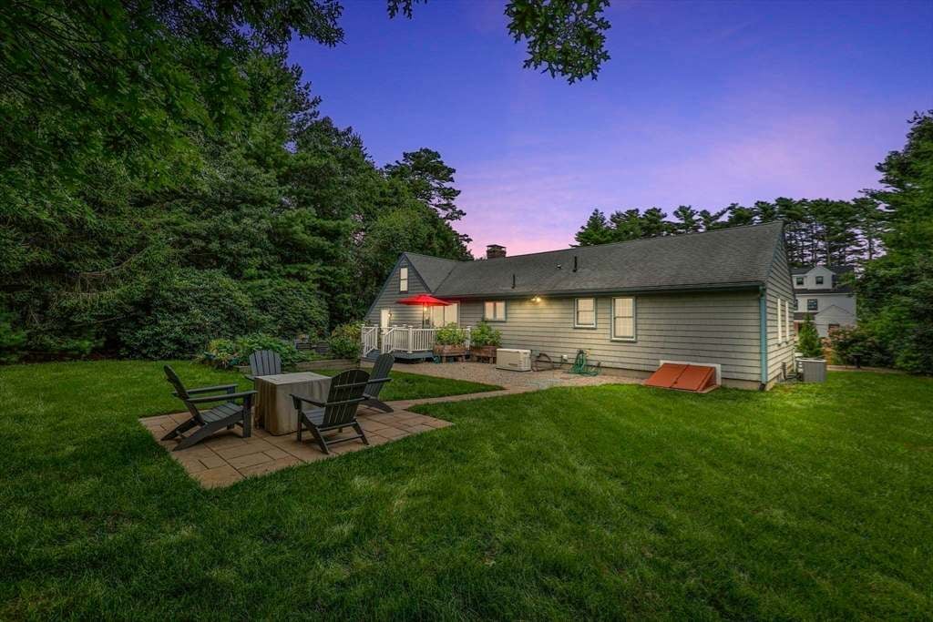 Thinking about the Cape?? How About a place in Osterville??