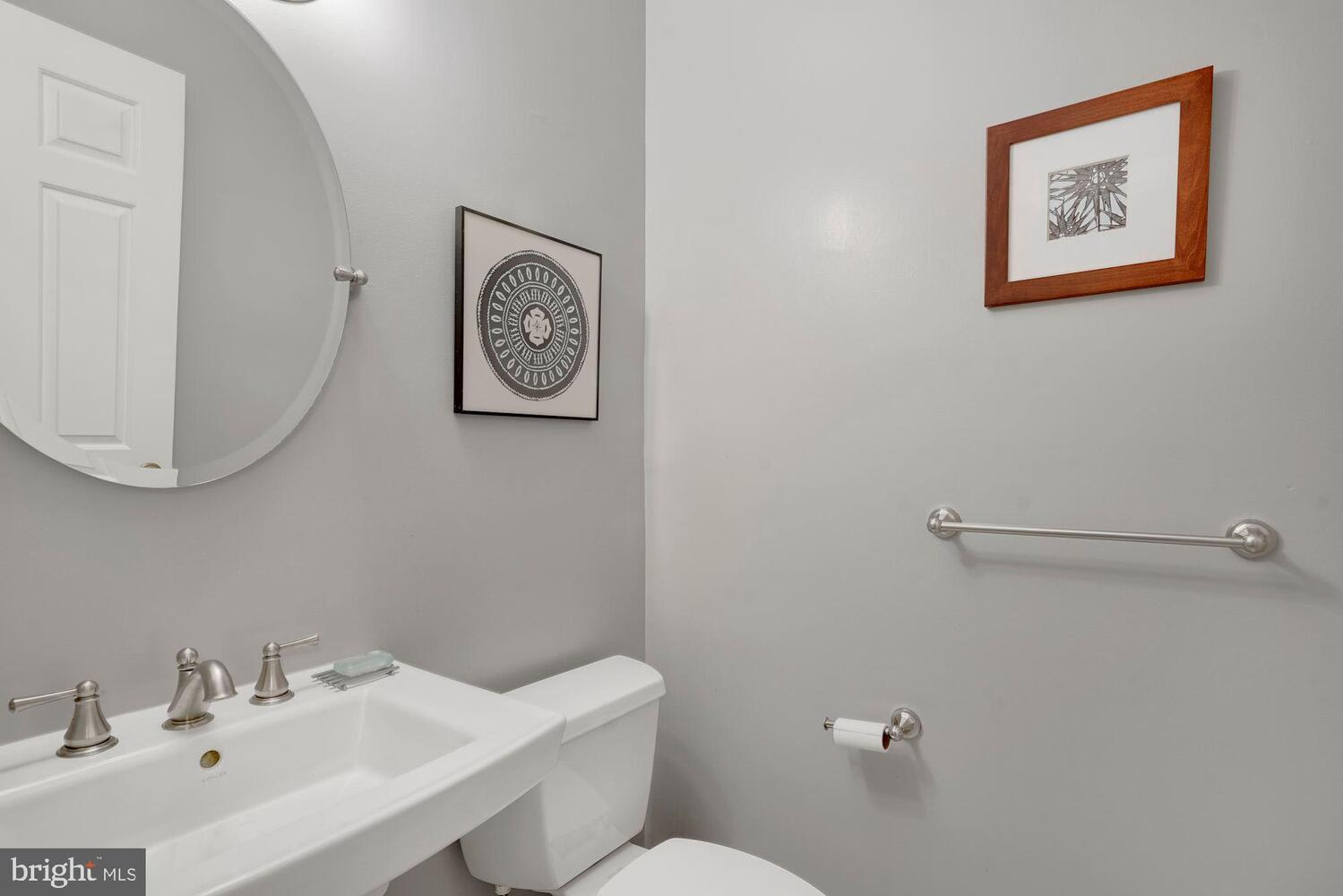 3275 Sutton Pl NW, #B