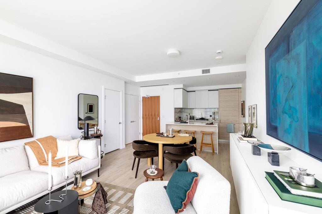 680 Quayside Drive 3406, New Westminster