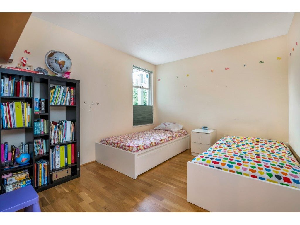 203-838 W 14th Ave