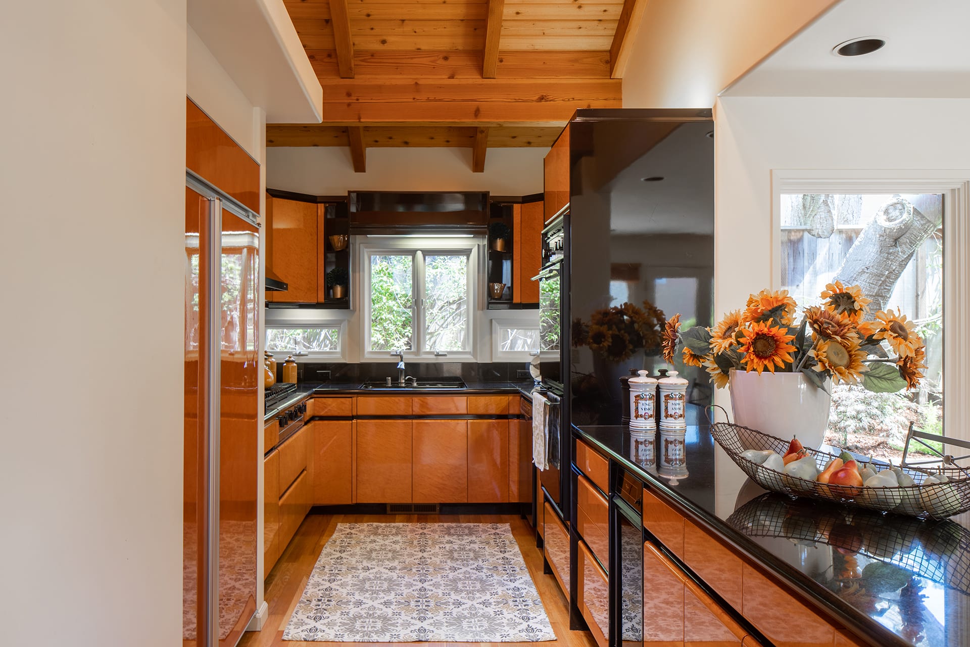 Downtown Carmel Living- San Carlos 4 SE of 12th