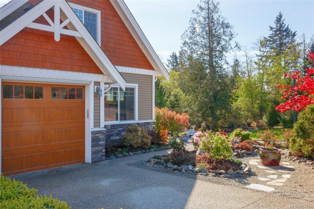 101-2260 Maple Ave, Sooke