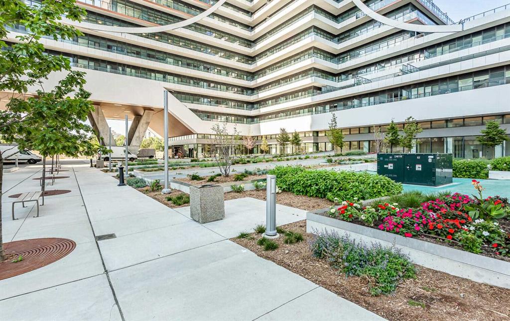 30 Shore Breeze Dr Unit: 3715