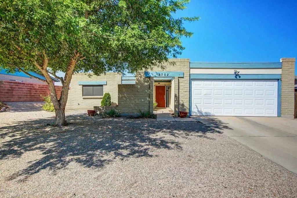 3702 S Sarnoff Dr