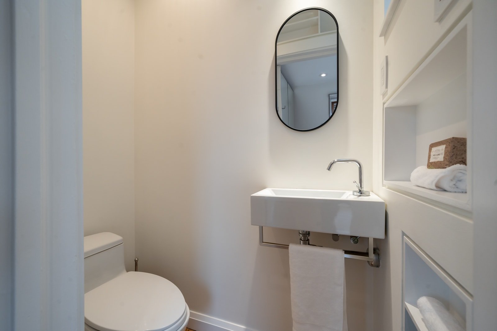 223 Indian Rd Cres