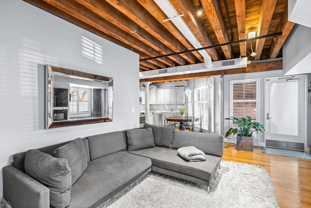 343 Commercial St, #104