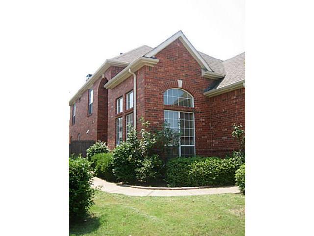 8200 Dogwood Ln
