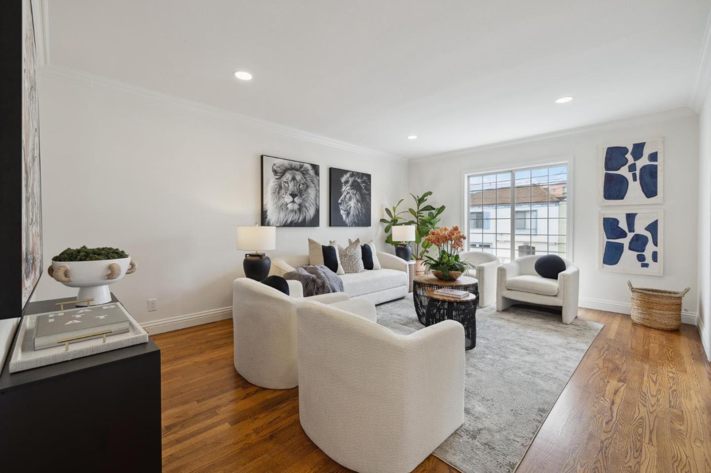 281 Village WAY