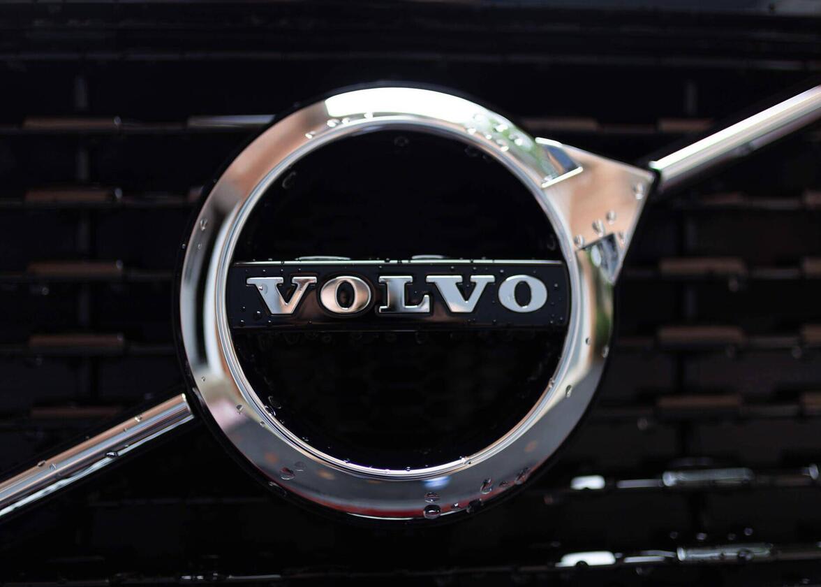 VOLVO TAKES ON SUSTAINABILITY AND LUXURY 