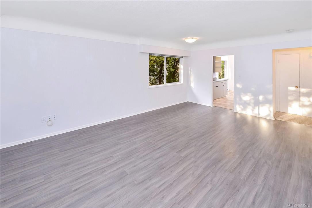 653 / 655 Craigflower Rd