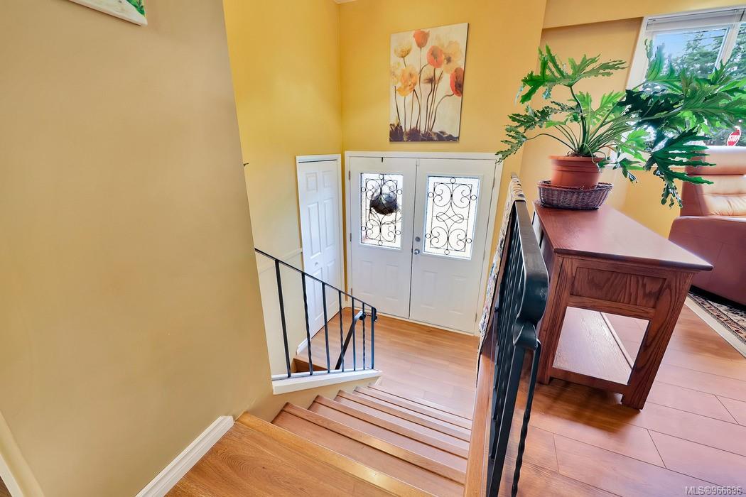 403 Dressler Rd