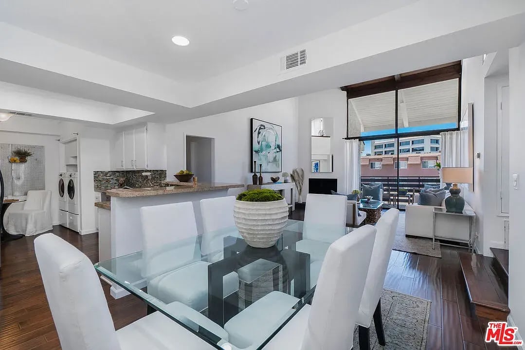 11706 Montana Ave APT 309